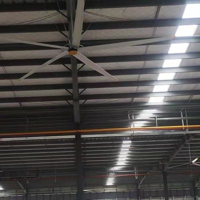 Ein guter Preis. Leistungsfähiger 6,1 m 20 ft HVLS-Industrie-Deckenventilator für Restaurant- und Produktionsanlagen Online