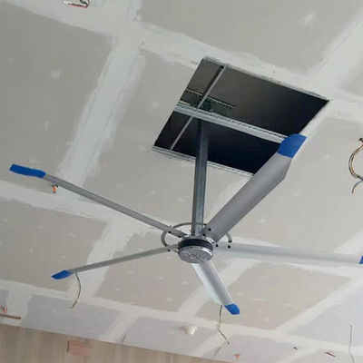 Ein guter Preis. Vielseitiger 2,4 m 8FT Bürstenloser HVLS Deckenventilator für Lebensmittelgeschäfte und Produktionsanlagen Online