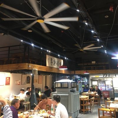 Ein guter Preis. BLCD-Motorantrieb Typ 2,4 m 8FT Bürstenloser elektrischer HVLS-Ventilator für Restaurantlüftung Online