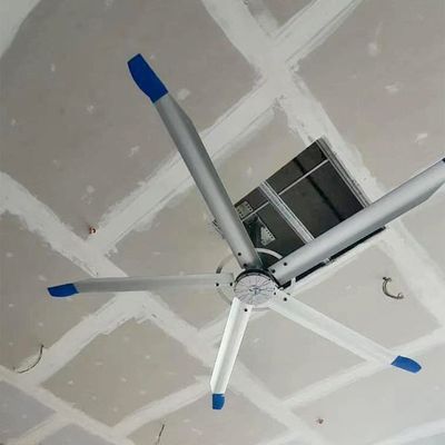 Ein guter Preis. Anwendungen von Groß-HVLS-Industrie-Deckenventilatoren im Innenbasketball-Sportzentrum Online